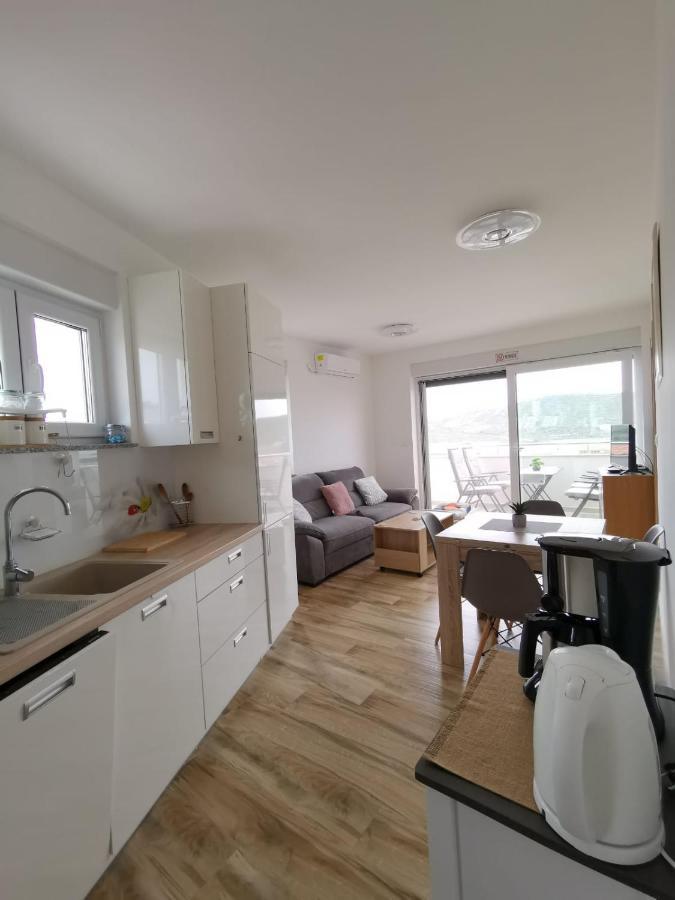 Ristovic Apartamento Primošten Exterior foto