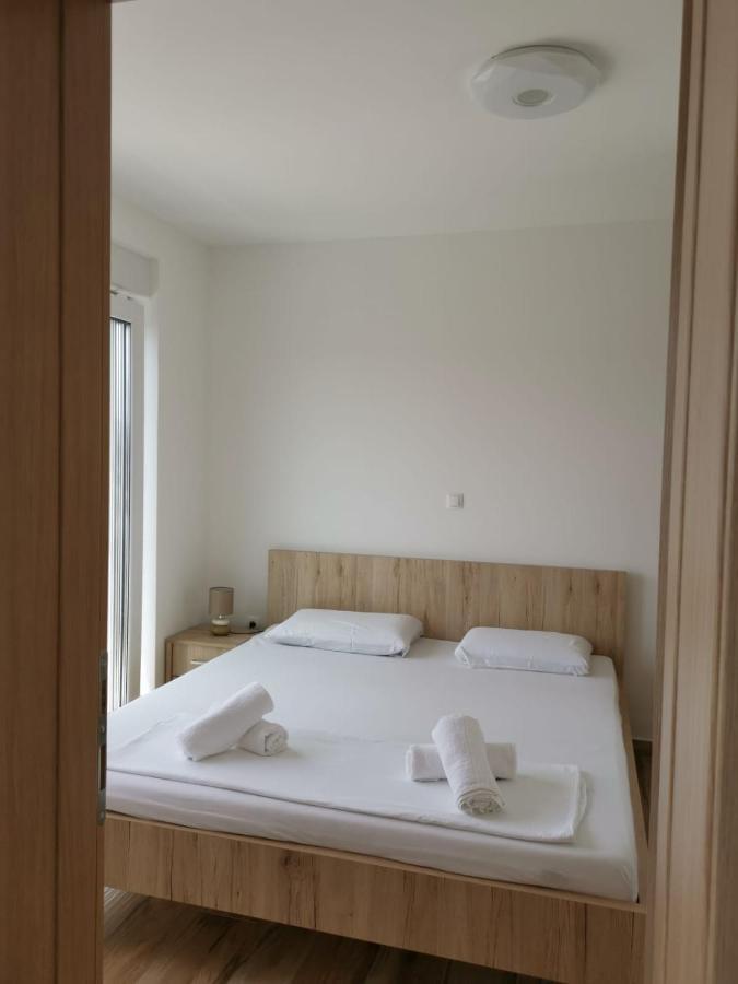 Ristovic Apartamento Primošten Exterior foto