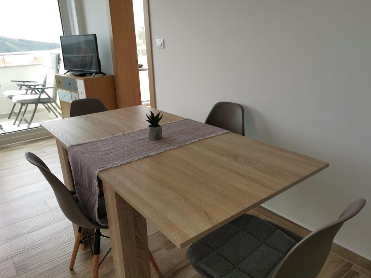 Ristovic Apartamento Primošten Exterior foto